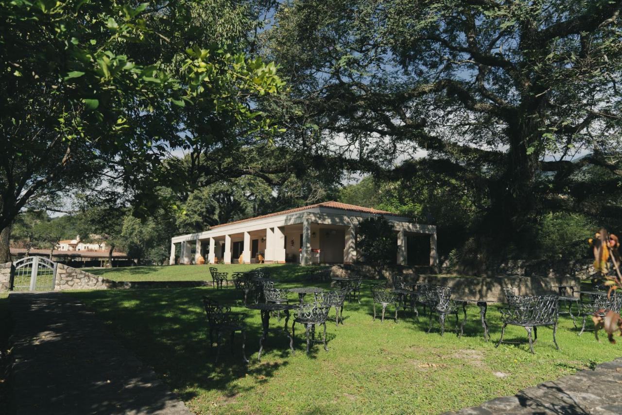 Hotel Rincon Del Cerro à San Lorenzo  Extérieur photo